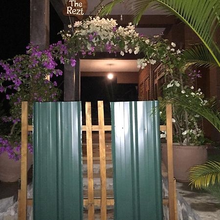The Rezt Bed & Breakfast Ella Bagian luar foto