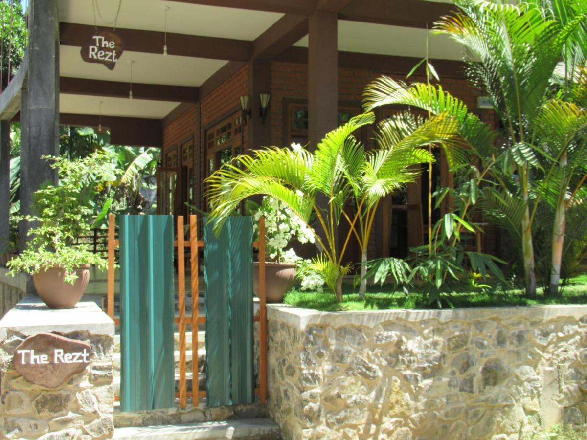 The Rezt Bed & Breakfast Ella Bagian luar foto